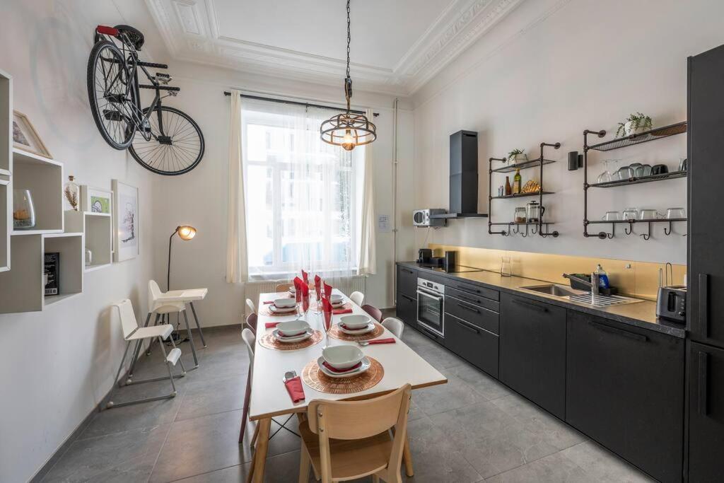 Superb 3 Bedroom & 3 Bathroom Duplex In Brussels City Centre Exterior foto